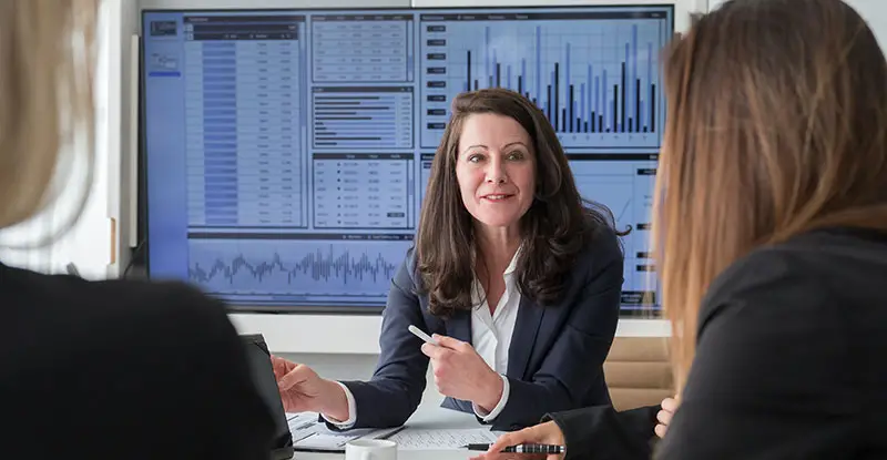 What key features should I look for in the purchase order tracking solution? - Artsyl