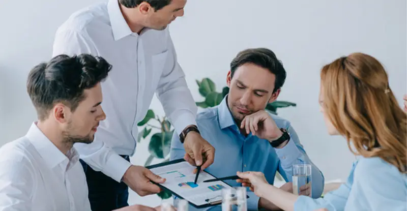 Organizational Success Through Strategic Financial Management: The Essential Role of a Financial Manager - Artsyl