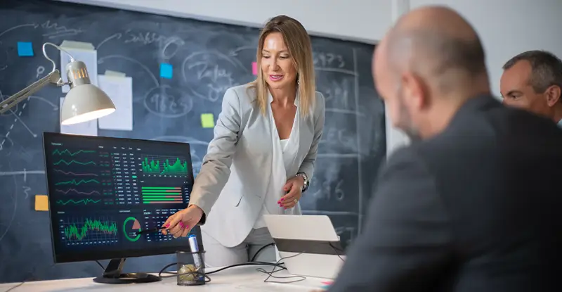 Scaling Globally? How Finance Automation and EOR Services Reduce Compliance Risks