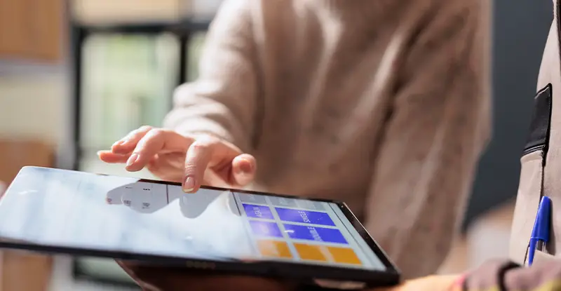 How Comparing Qvidian and Responsive Tools Boosts Business Efficiency?