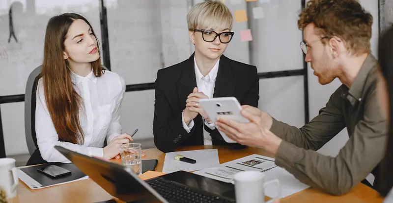 What’s the Best HR Software for Managing a Growing Mid-Sized Team?