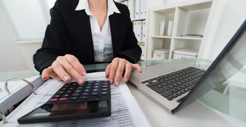 How can businesses implement inventory optimization in their operations? - Artsyl